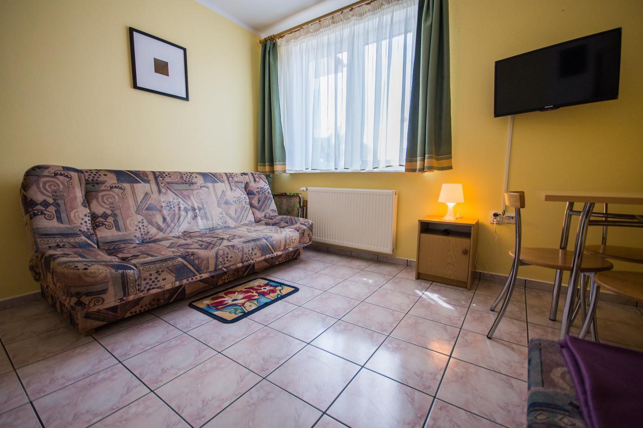 Jan Pokoje Dziwnowek Appartamento Esterno foto